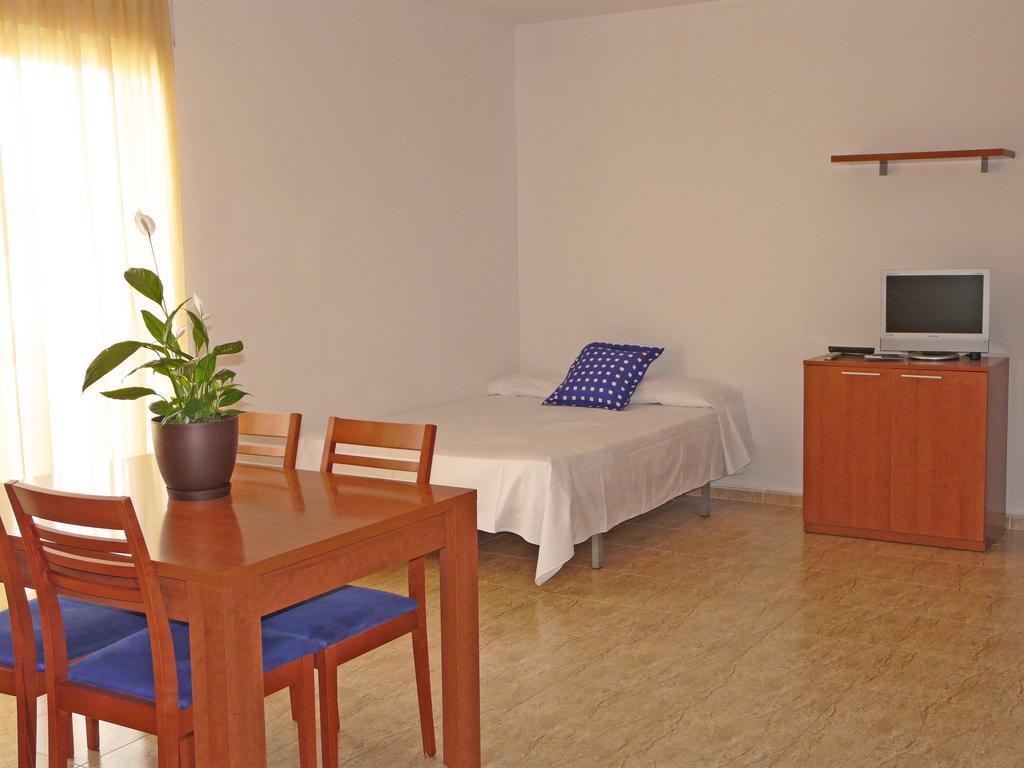 Apart-Hotels Mar Blava Cubelles Quarto foto